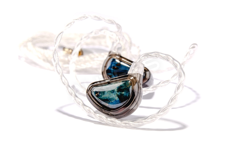 Geek Wold GK12 2.jpg