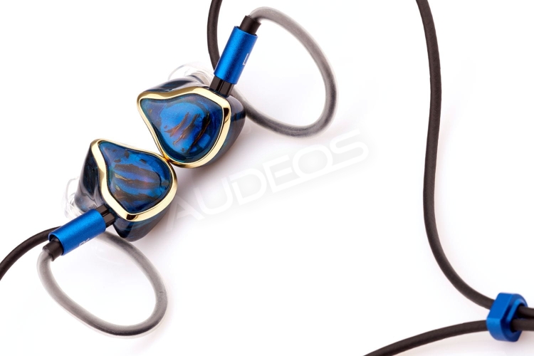 UM MEST MKIII CF niebieskie