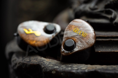 FATfreq Grand Maestro