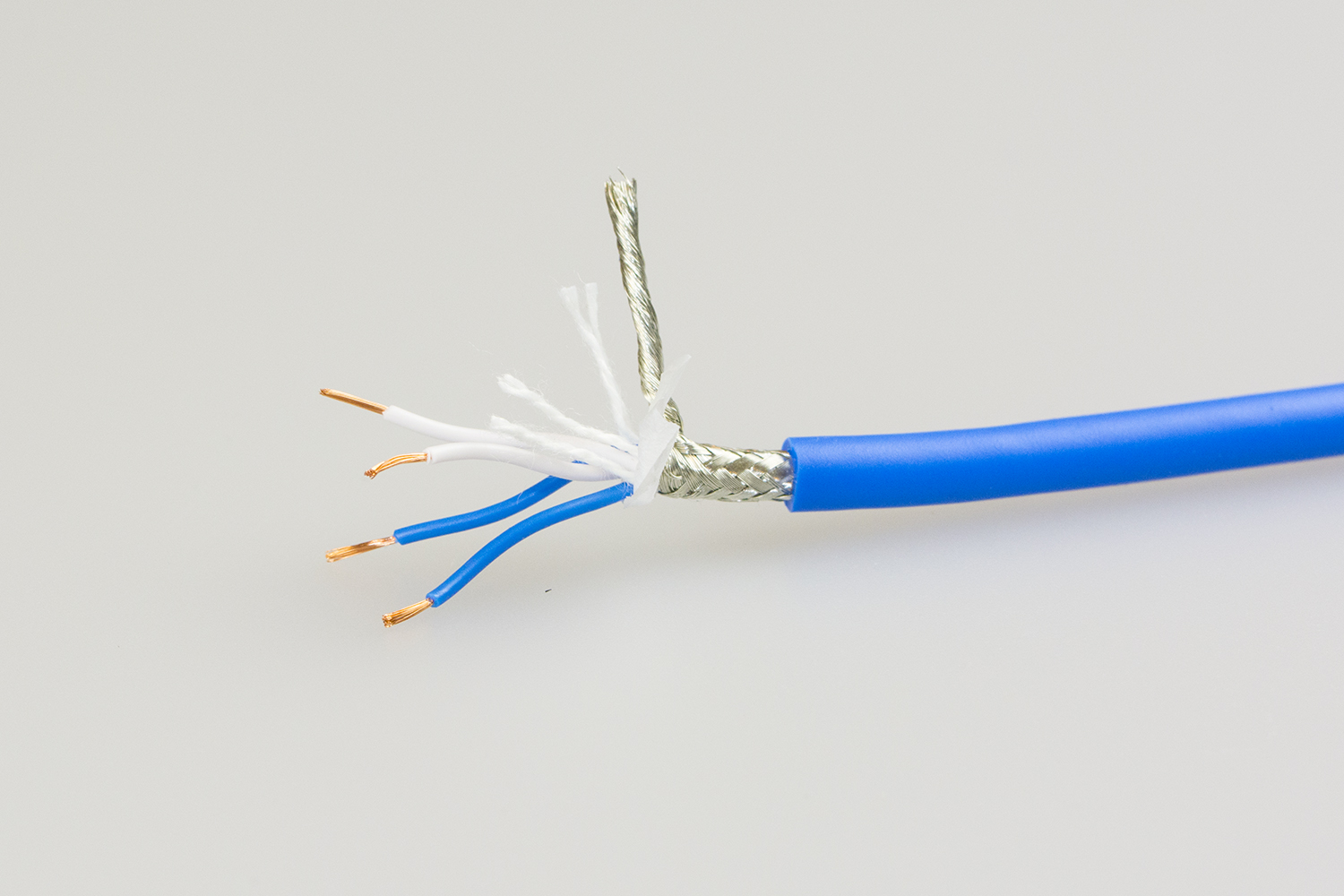 l-4e5c-blue.jpg